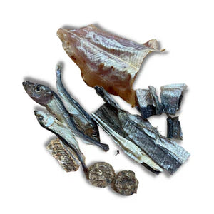 Mix snacks pescados enteros deshidratados. Snacks para perros. Premios para perros.