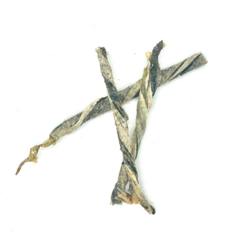 Rollito de piel de bacalao -Snacks naturales para peros y gatos Joo