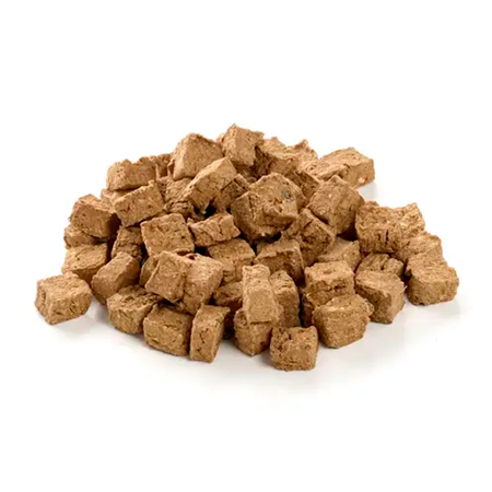 Cubos de carne de bacalao. Snack pescado. Snack natural para Perros y Gatos